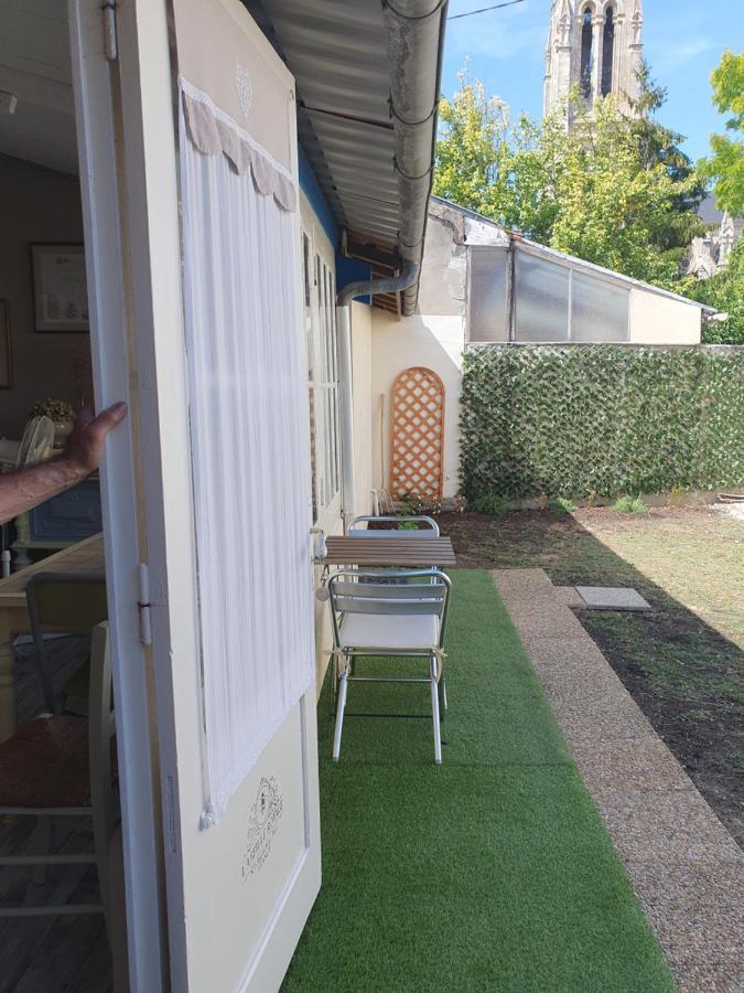 La Maison De Jeanne Lesparre-Médoc Exterior foto