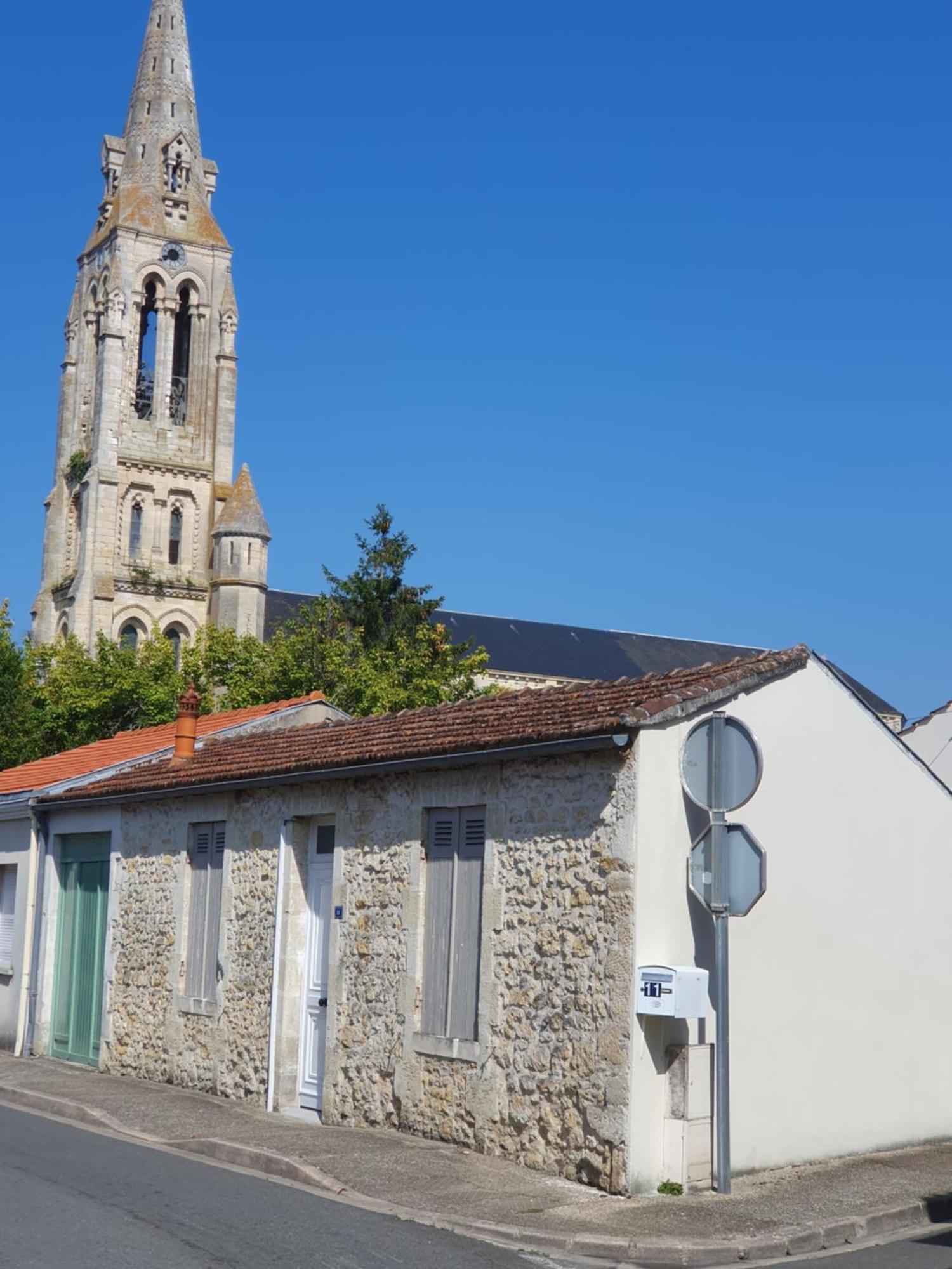 La Maison De Jeanne Lesparre-Médoc Exterior foto